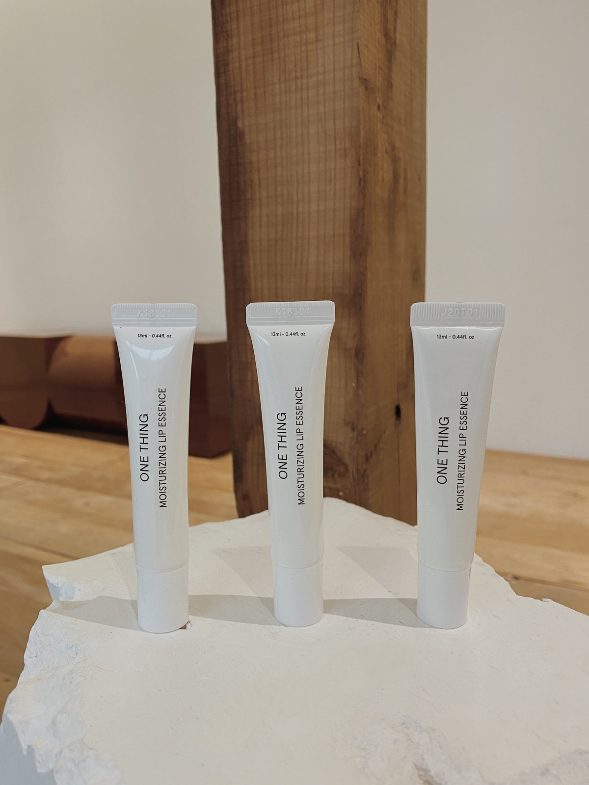 ONE THING Moisturizing Lip Essence – Ansicht 5